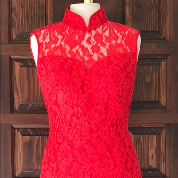 **Red Lace Qipao on Sale – Elegant and Sophisticated!** - Picture 3 of 3